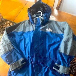 Men’s North Face jacket